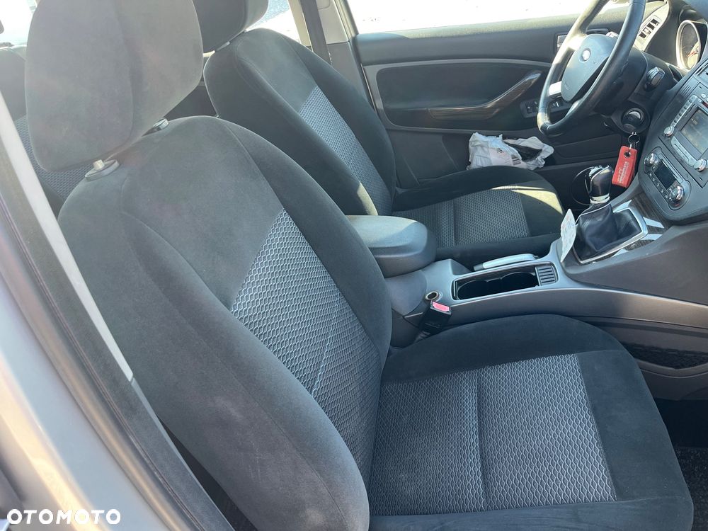 Ford C-MAX 1.6 TDCi Ghia - 7