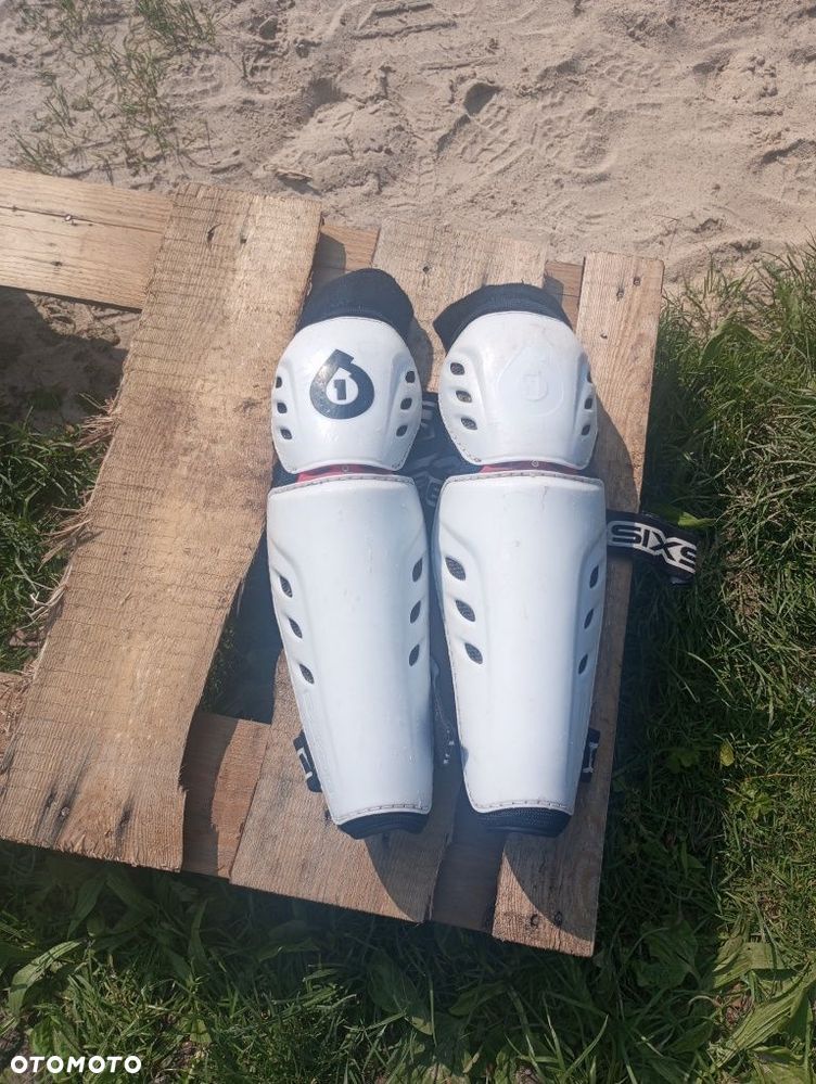 Ochraniacz ochraniacze kolan sixsixone nakolanniki A2 - 8