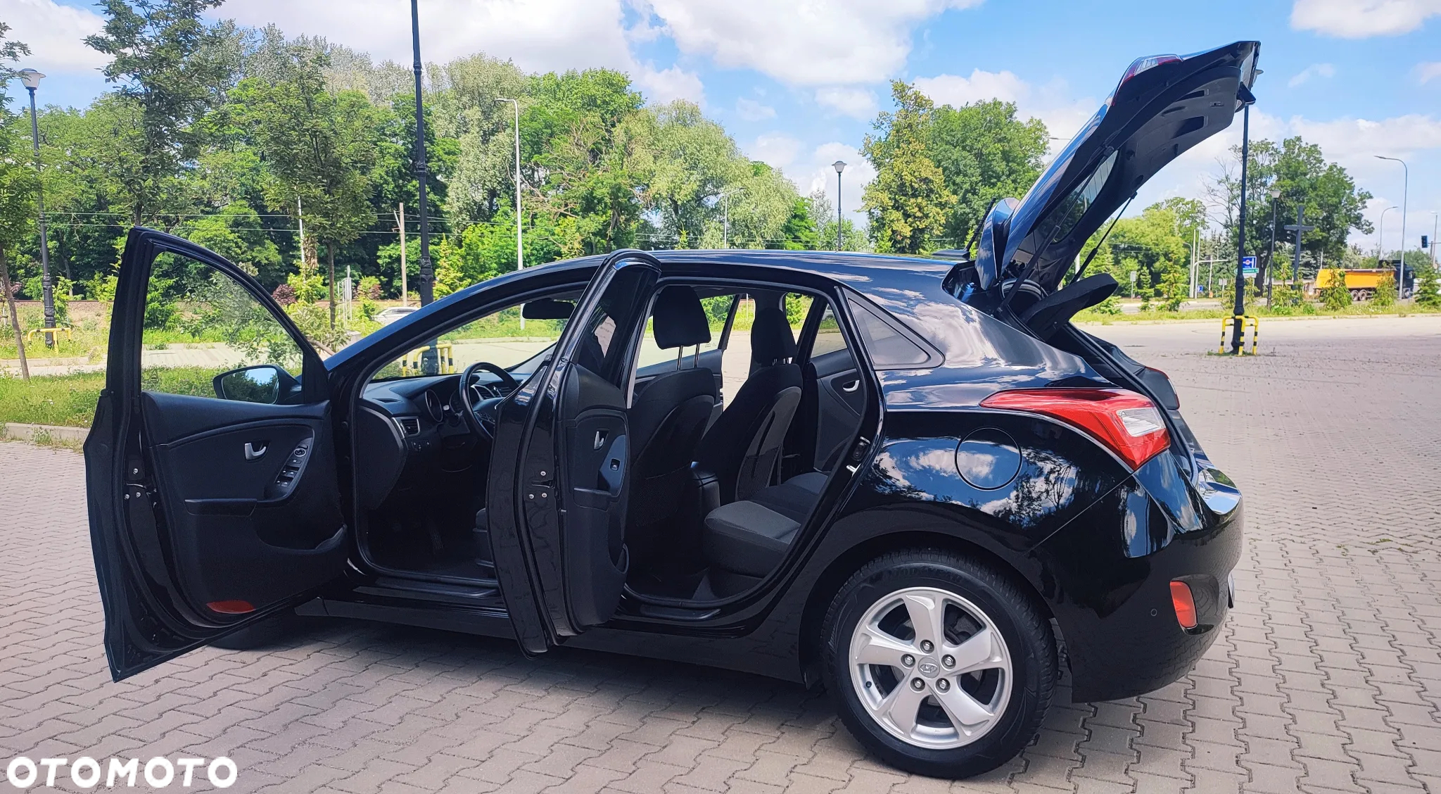 Hyundai i30 1.6 CRDi BlueDrive Go - 21