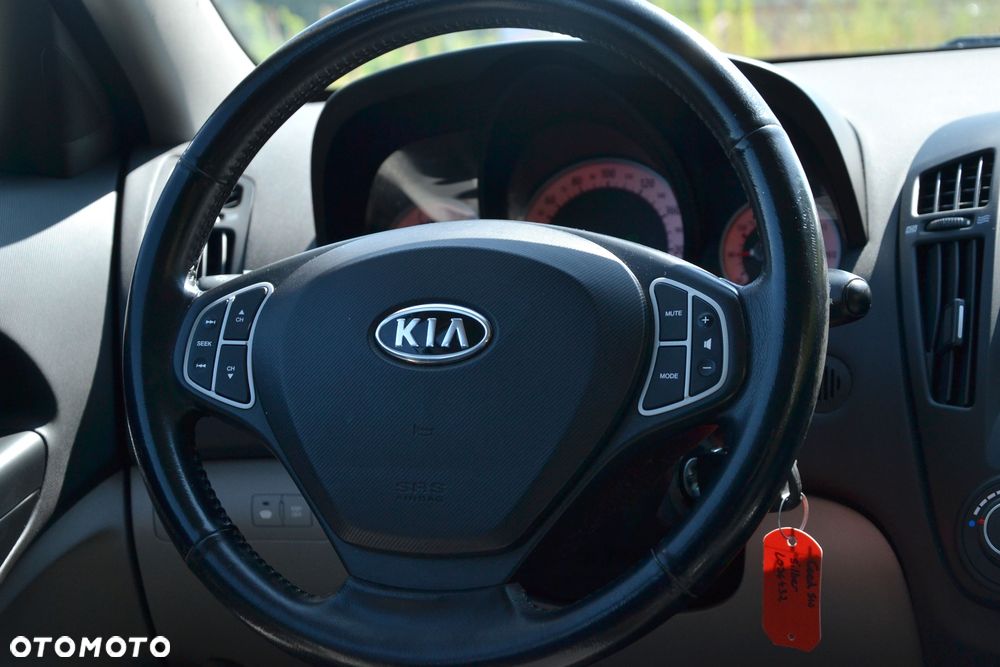 Kia Ceed 1.6 Comfort + - 9