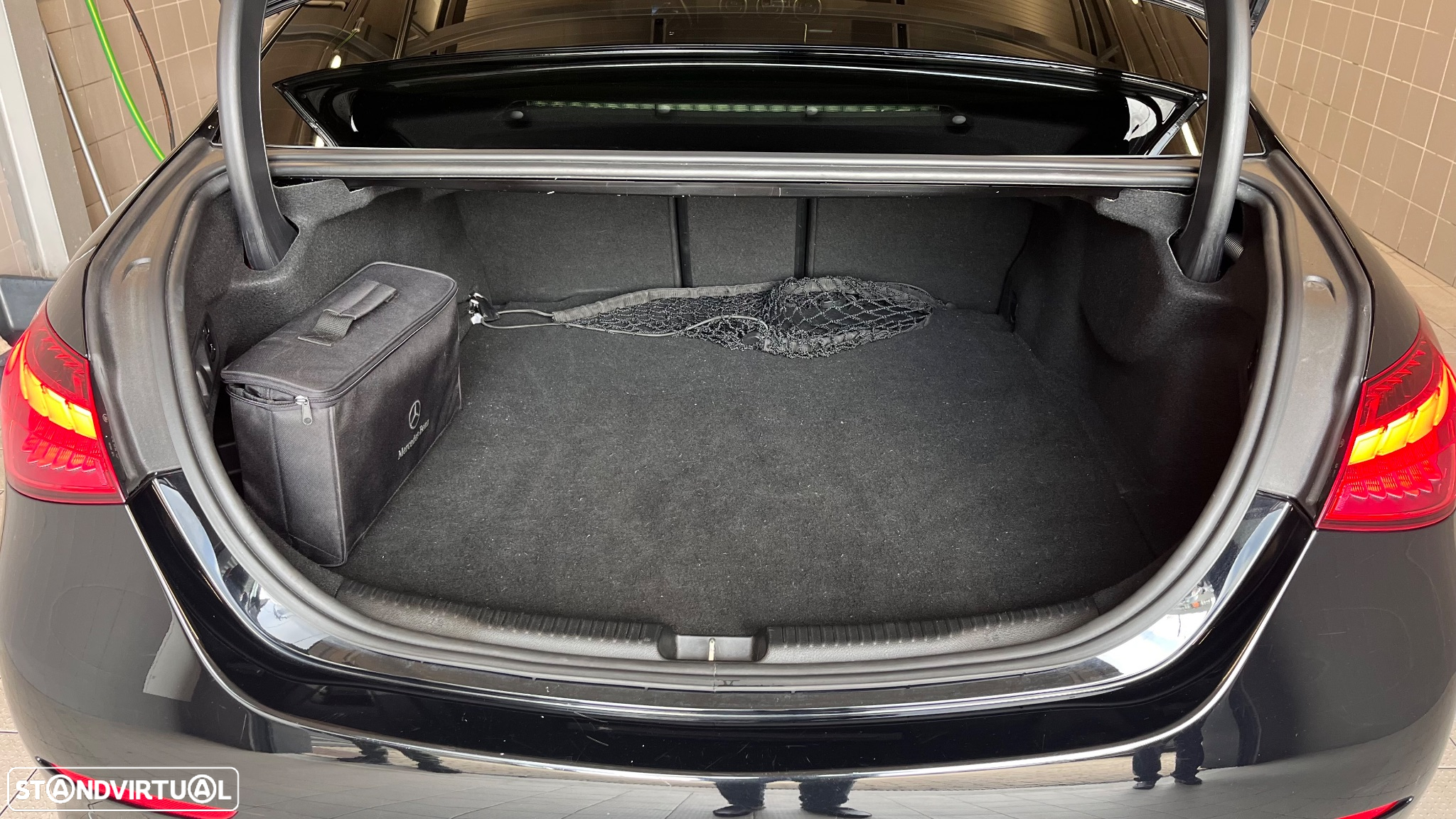 Mercedes-Benz C 300 e AMG Line - 11