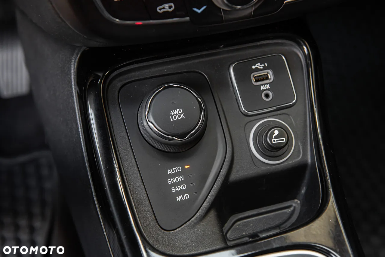 Jeep Compass 1.4 TMair Limited 4WD S&S - 27