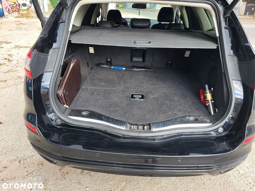 Ford Mondeo Vignale 2.0 EcoBoost - 11