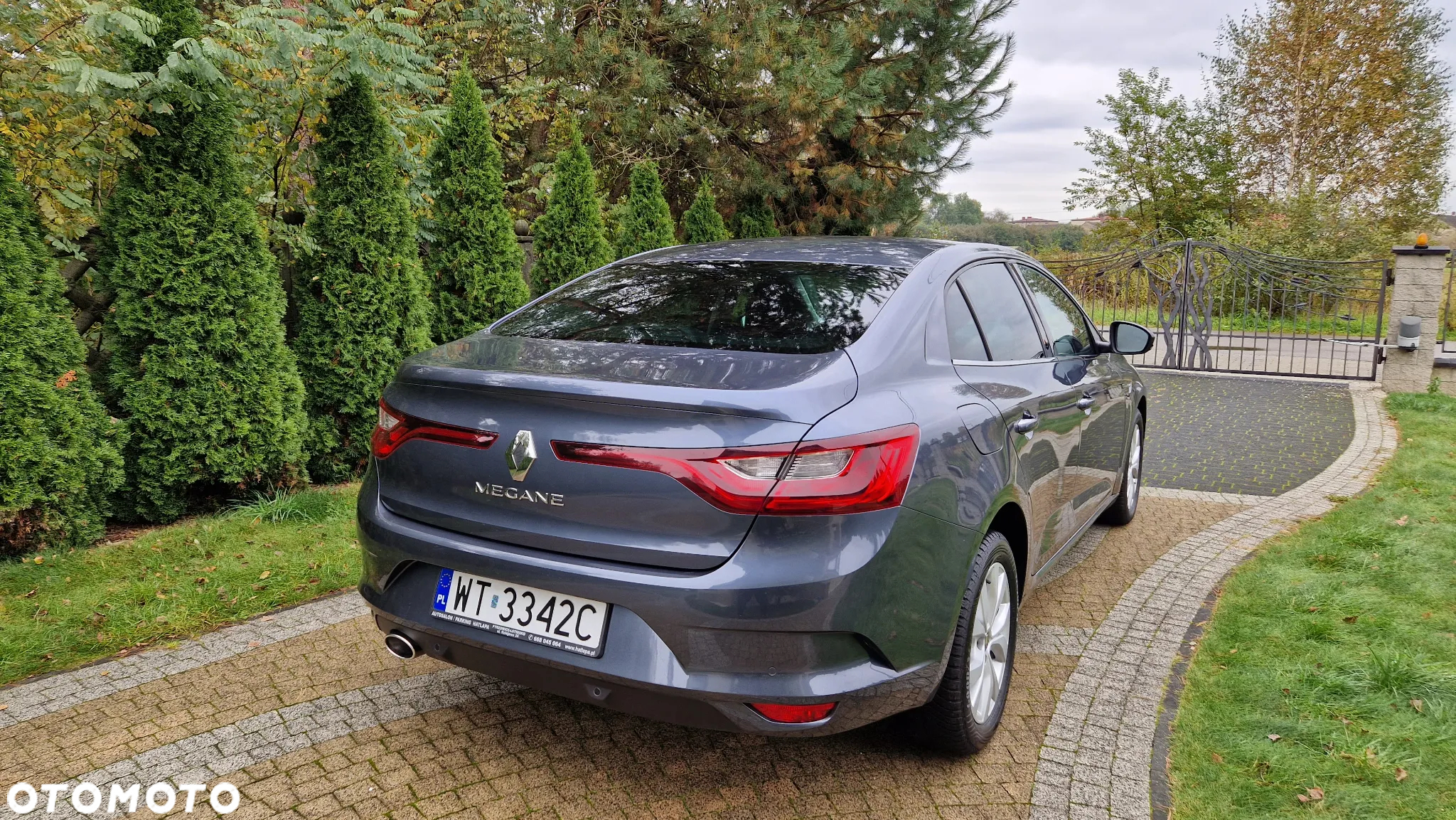 Renault Megane 1.5 Blue dCi Intens EDC - 4