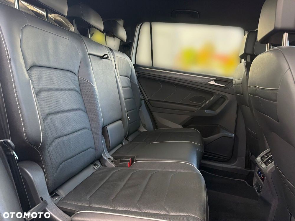 Volkswagen Tiguan Allspace - 17