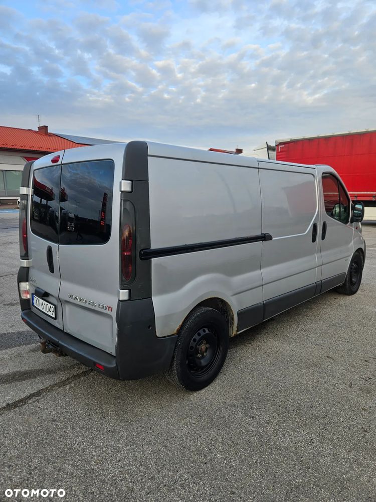 Opel Vivaro - 9