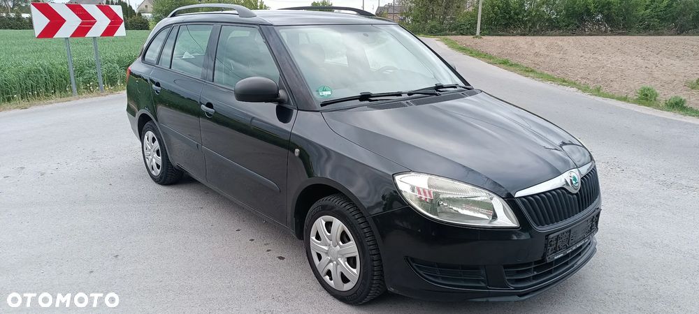 Skoda Fabia 1.2 TSI Ambiente - 3