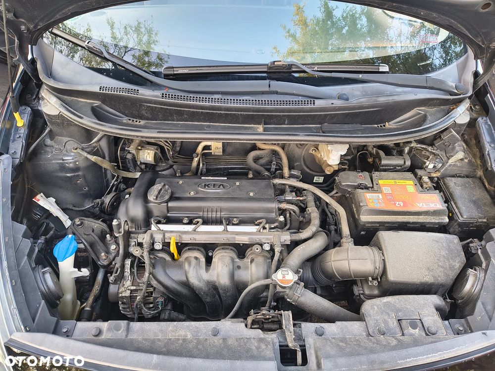 Kia Rio 1.4 M - 16