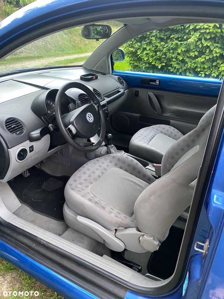 Volkswagen New Beetle - 7