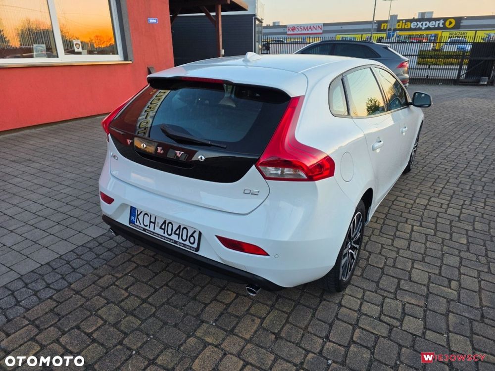 Volvo V40 - 11
