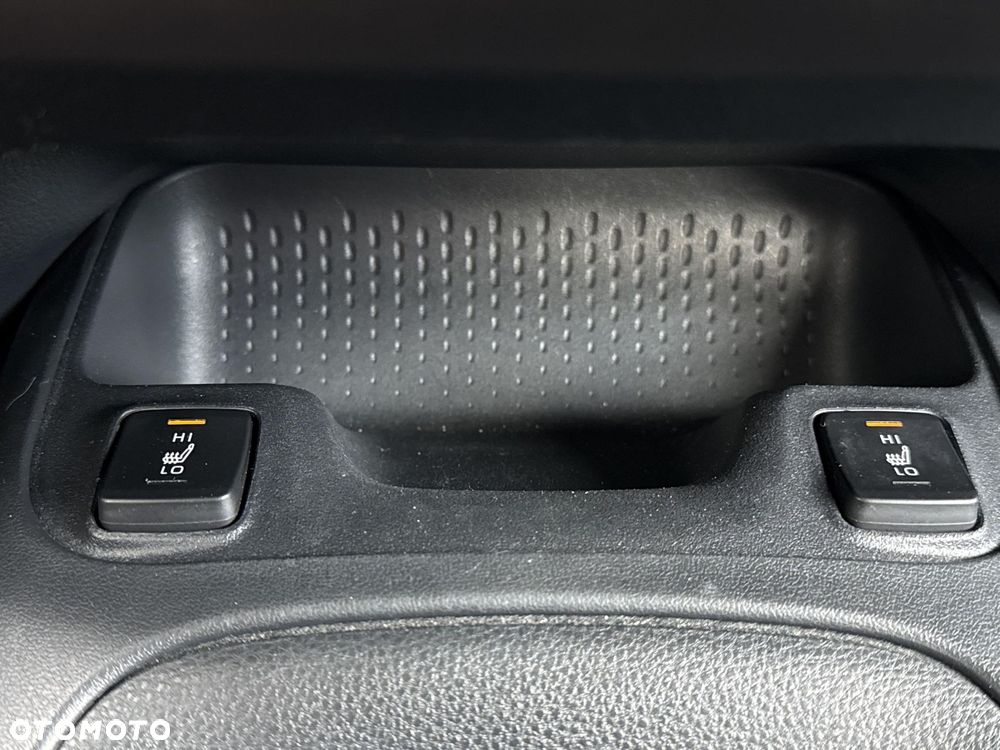 Toyota Corolla 1.8 Hybrid Comfort - 21