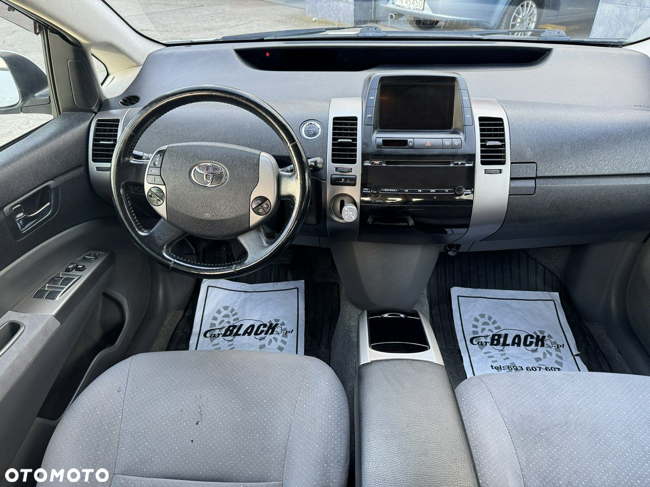 Toyota Prius - 7