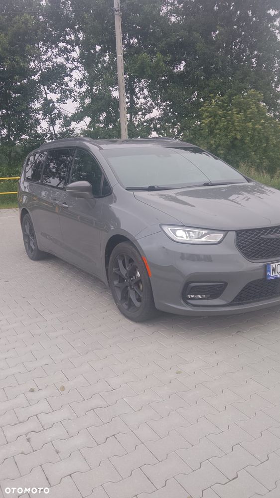 Chrysler Pacifica - 7