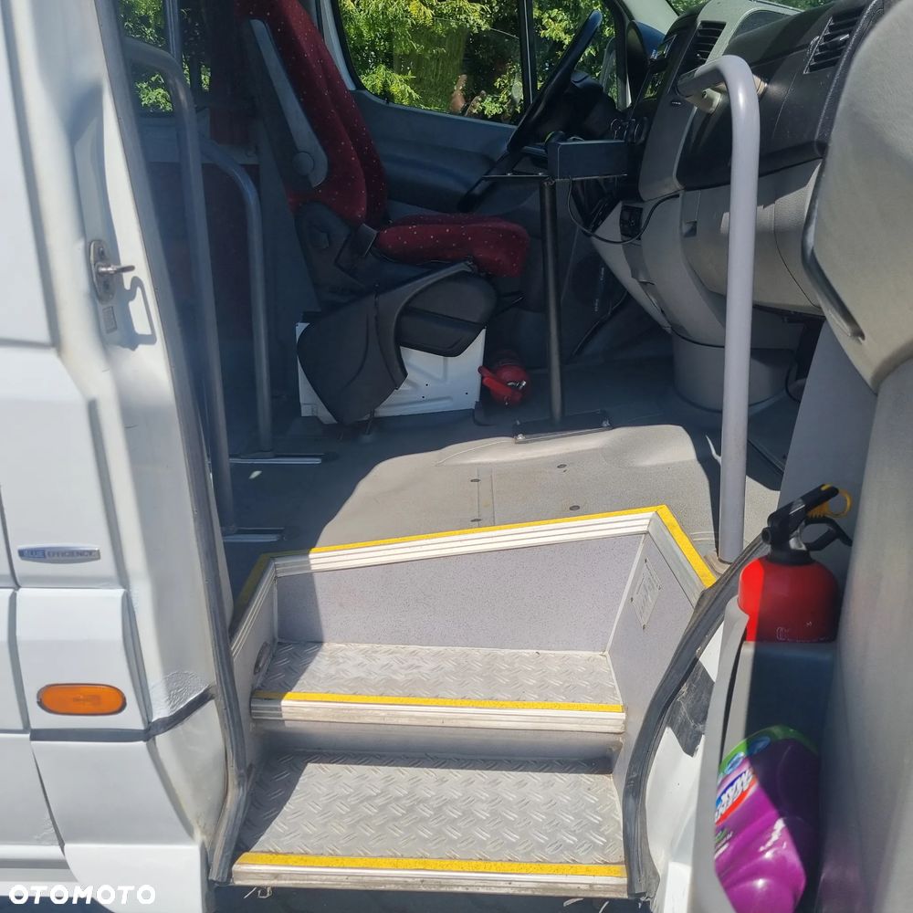 Mercedes-Benz Sprinter - 10