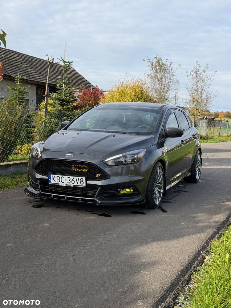 Ford Focus - 2