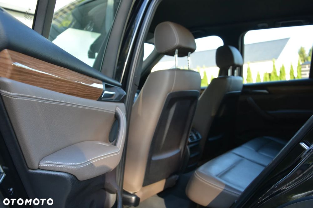 BMW X3 xDrive20d - 29