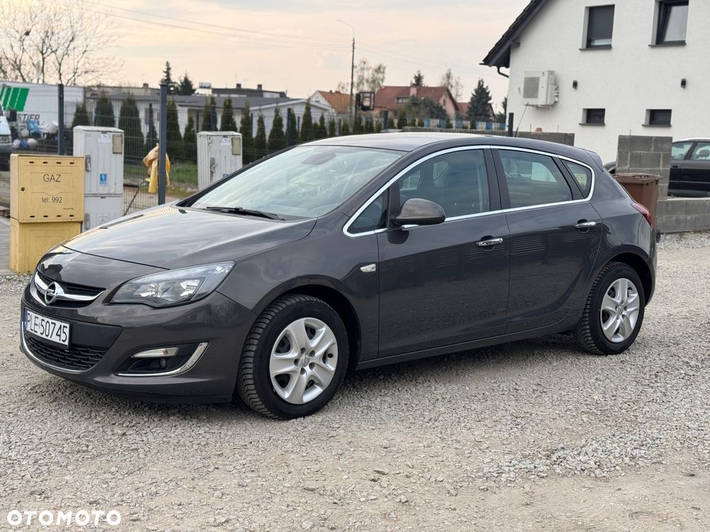 Opel Astra 1.4 T Cosmo - 2
