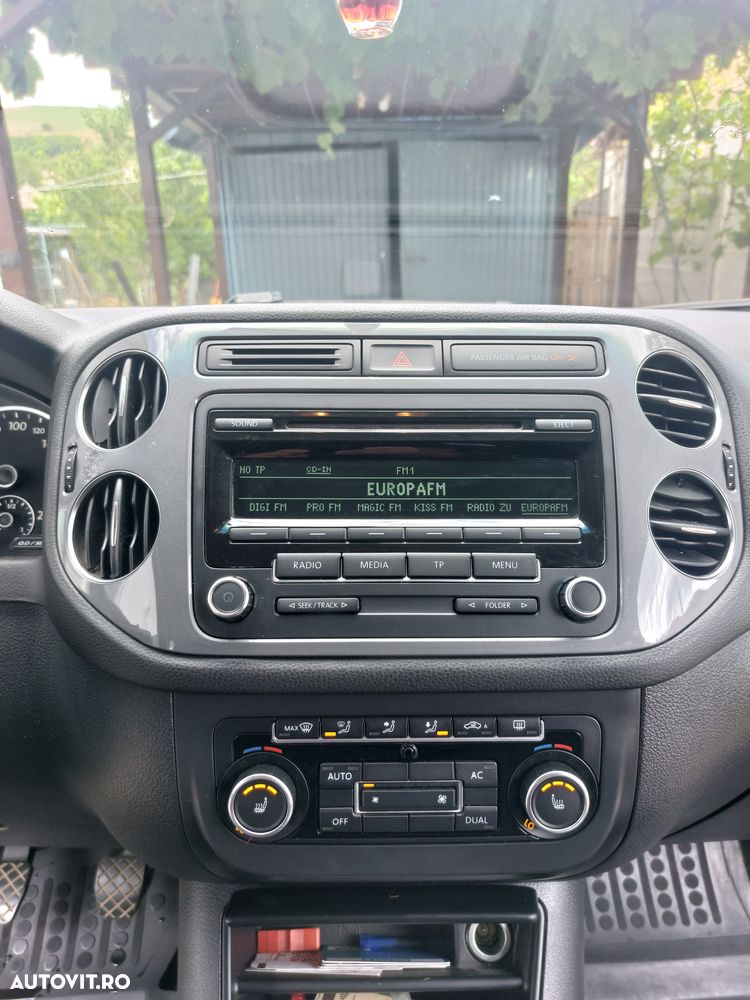 Volkswagen Tiguan - 5