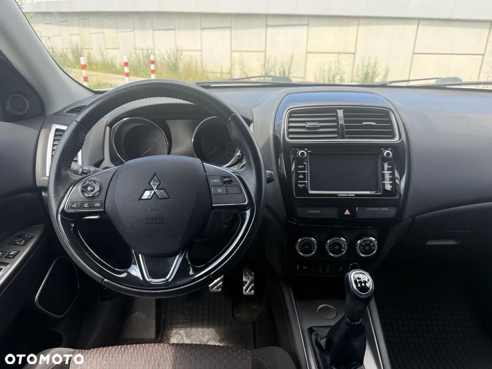 Mitsubishi ASX 1.6 Intense - 16