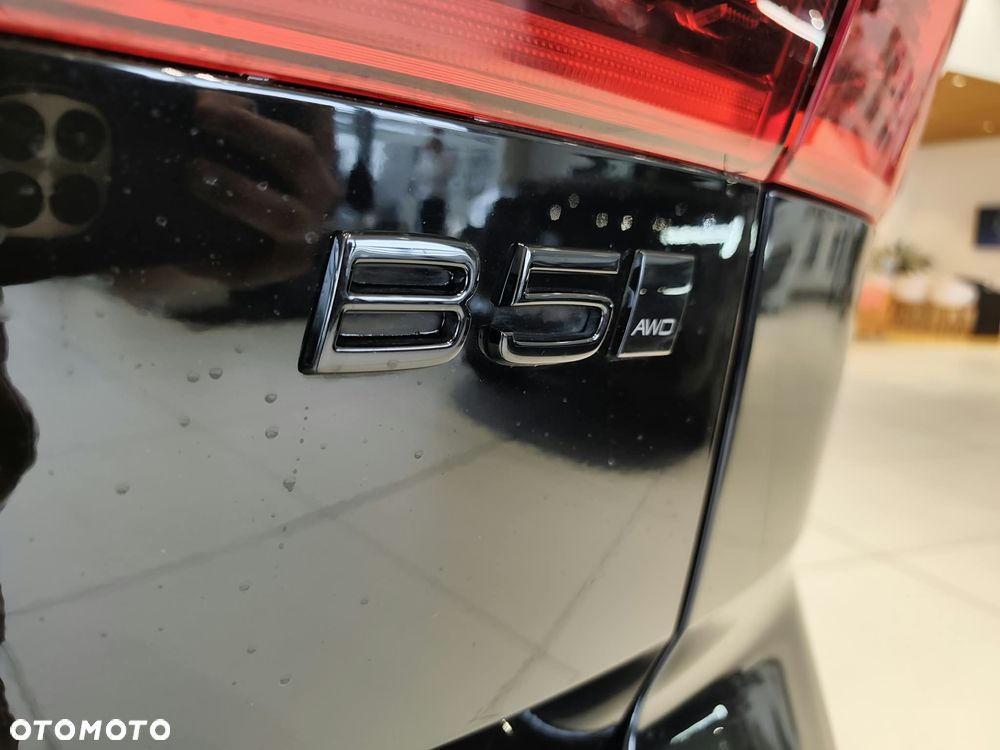 Volvo XC 60 B5 B AWD Ultimate Black Edition - 40