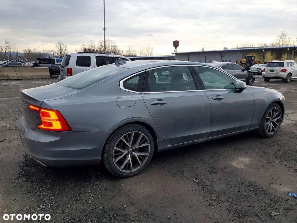 Volvo S90 T6 AWD Geartronic Momentum - 4