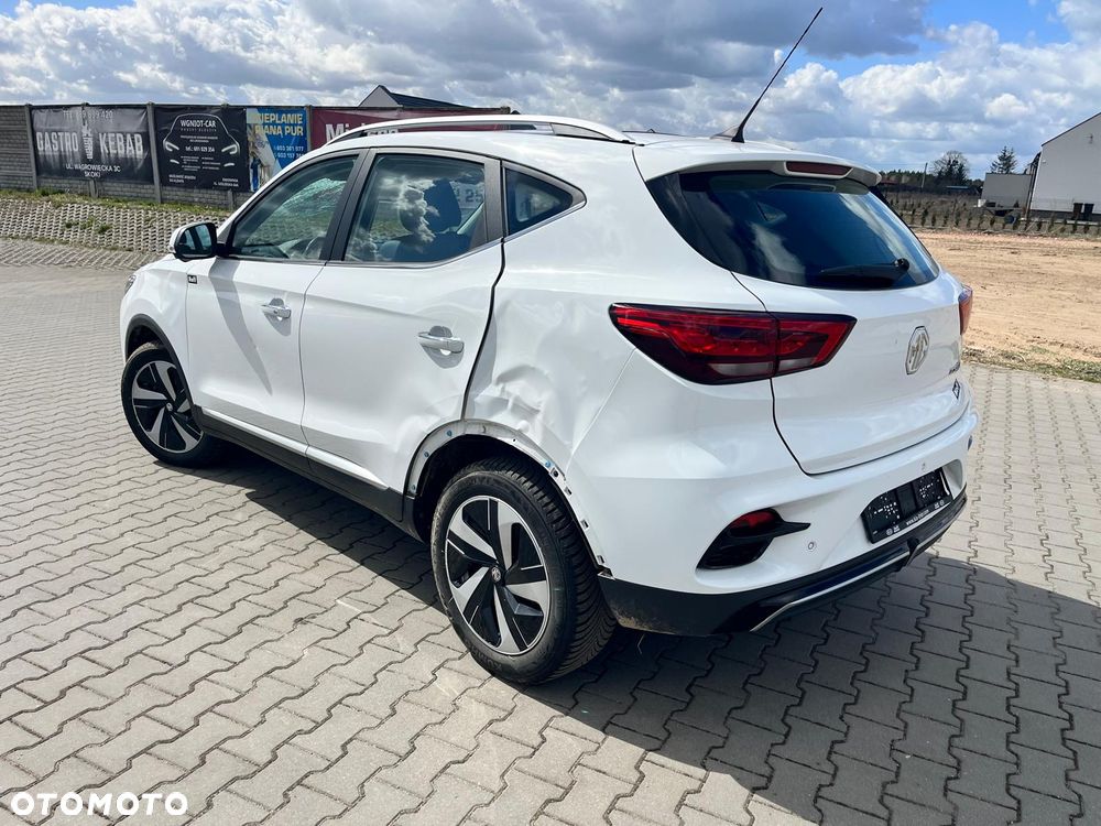 MG ZS Maximal Luxury - 3