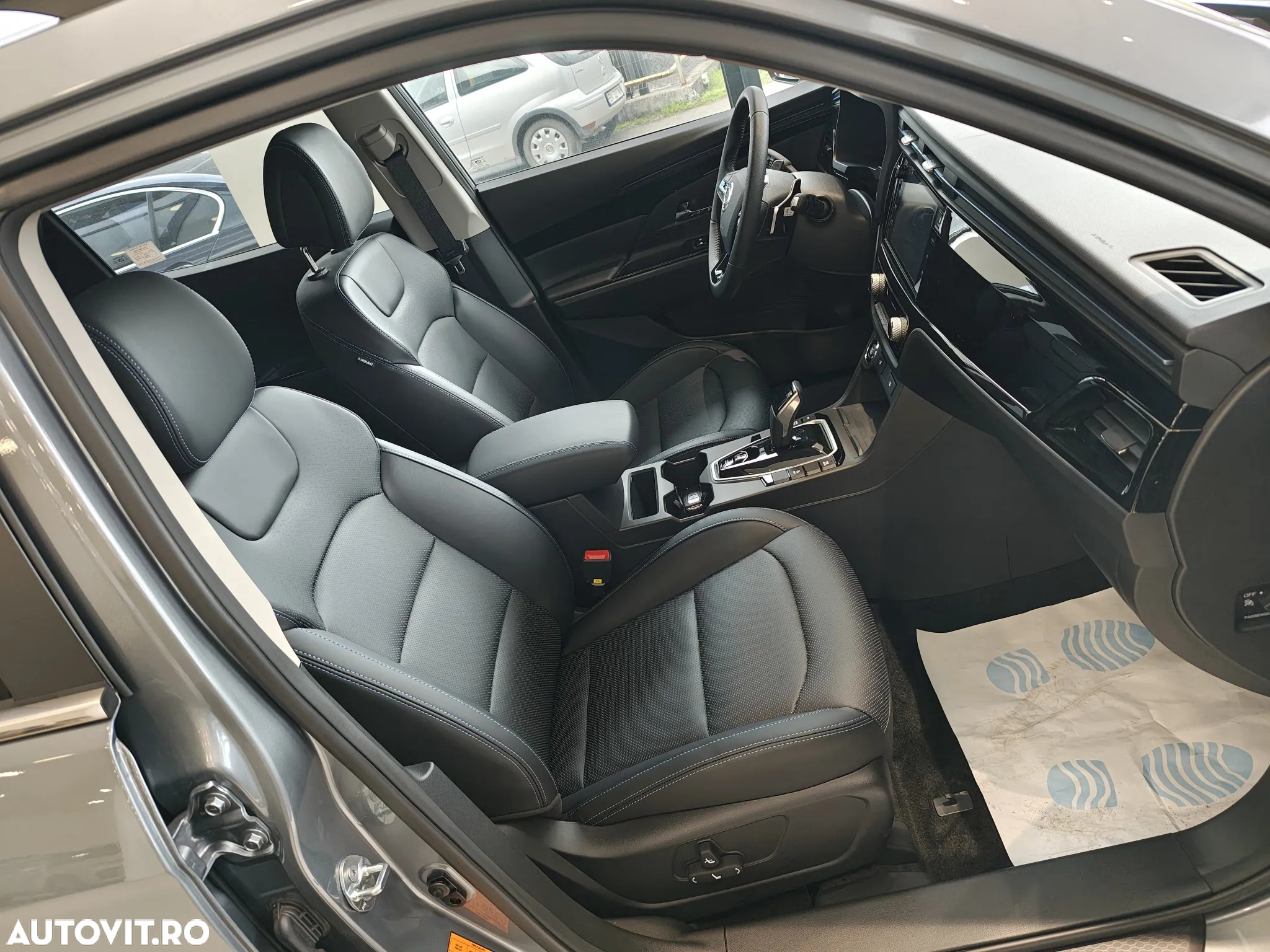 SsangYong Korando e-Motion 61.5 kW Premium - 8