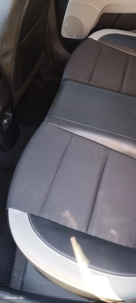 Kia Stonic 1.2 Move - 12