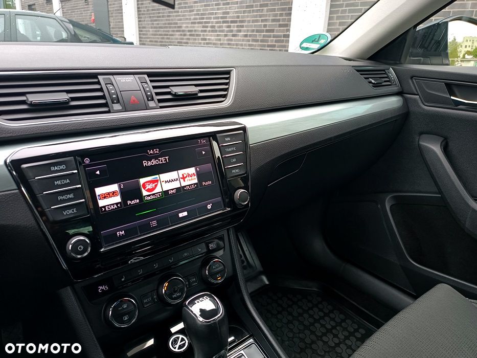 Skoda Superb 2.0 TDI Ambition DSG7 - 25