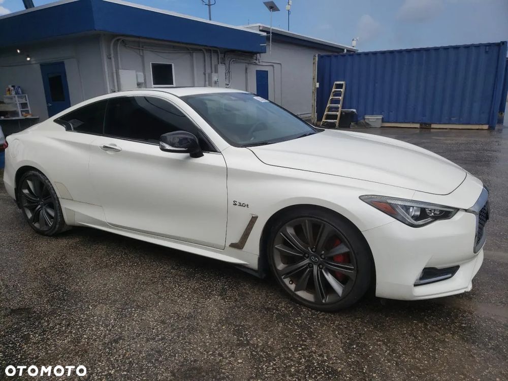 Infiniti Q60 - 4