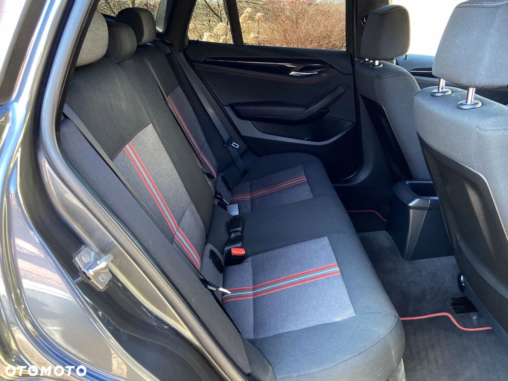 BMW X1 xDrive18d Sport Line - 8