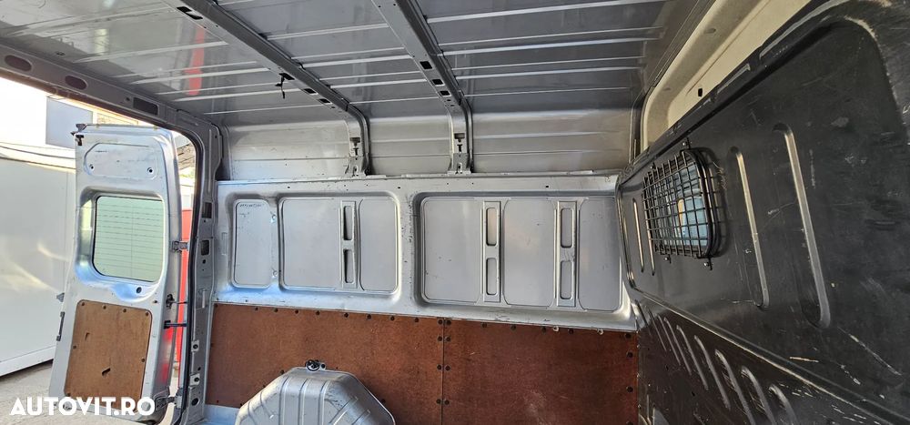 Ford Transit - 19