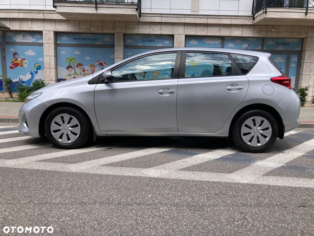 Toyota Auris 1.6 Dynamic MS - 5
