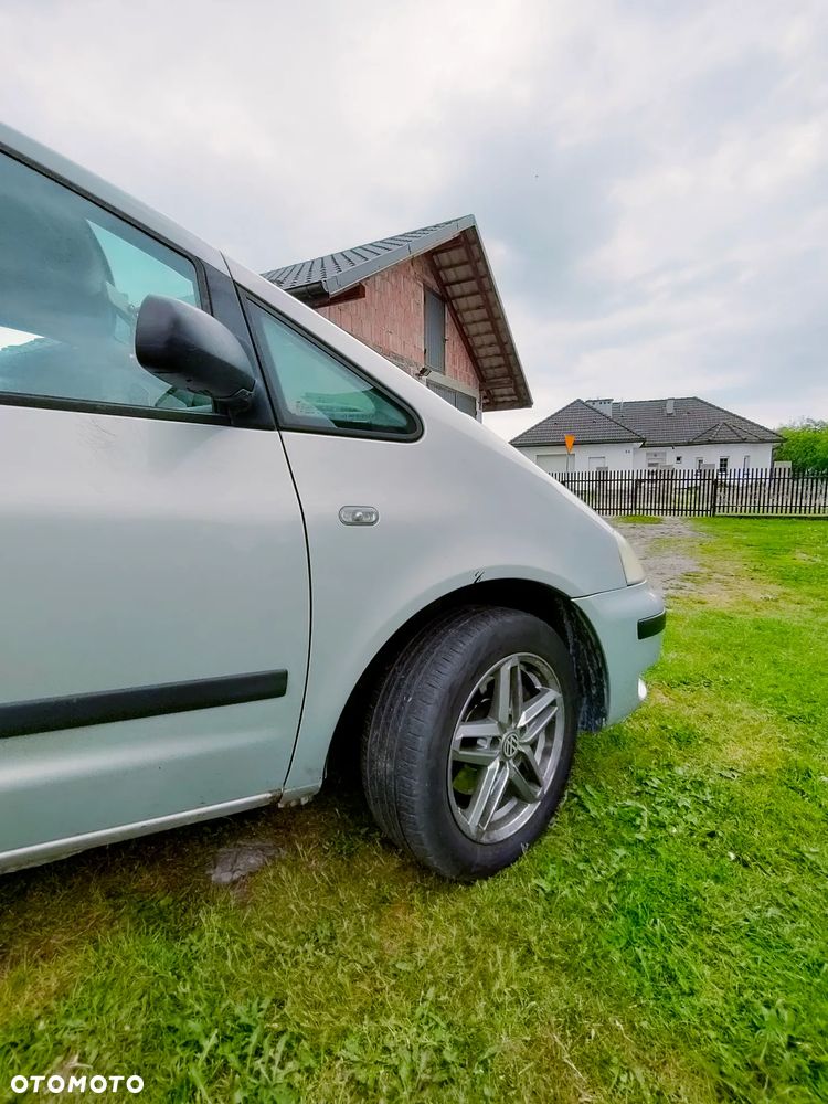 Volkswagen Sharan 2.0 Basis - 8
