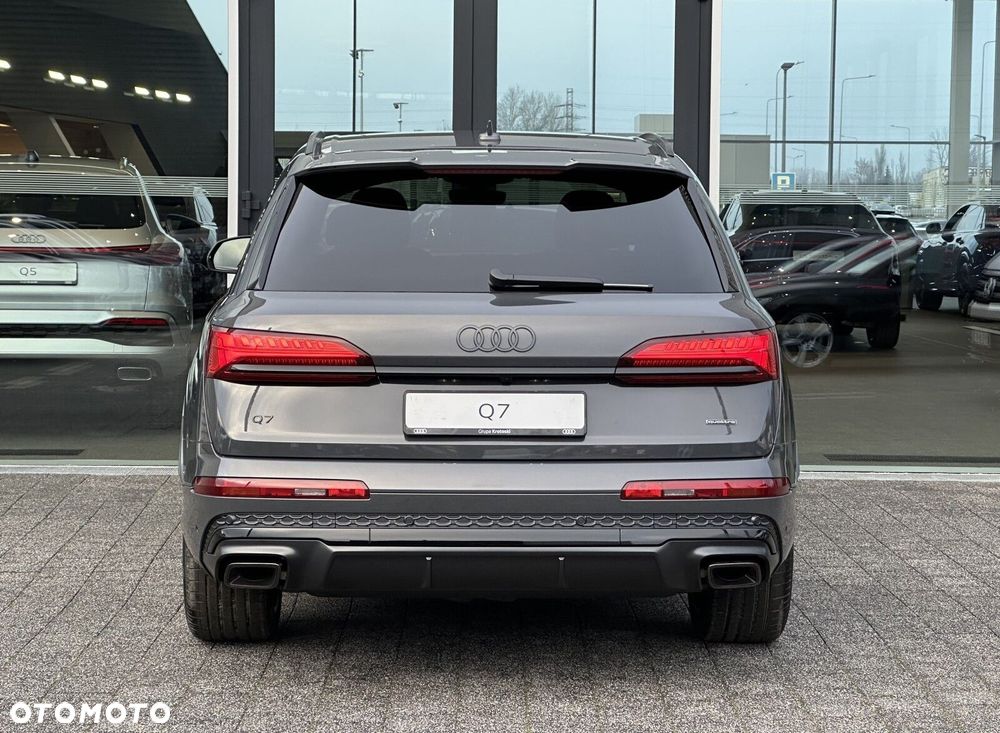 Audi Q7 - 8