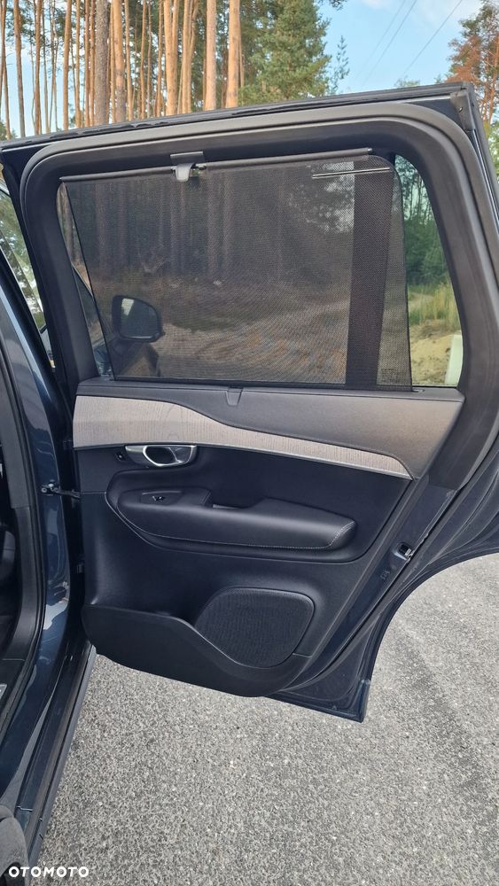 Volvo XC 90 - 8