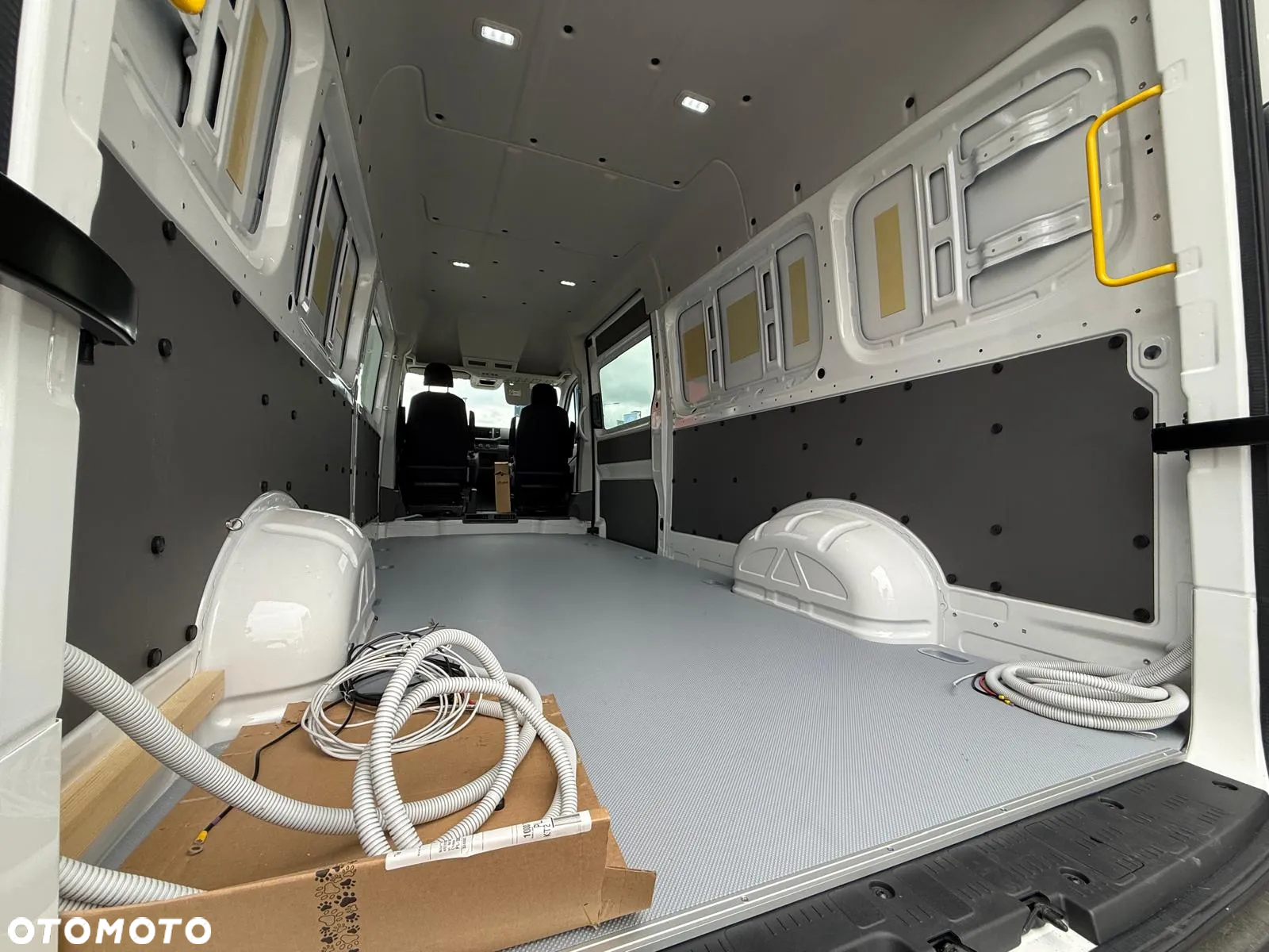 Volkswagen Crafter - 28