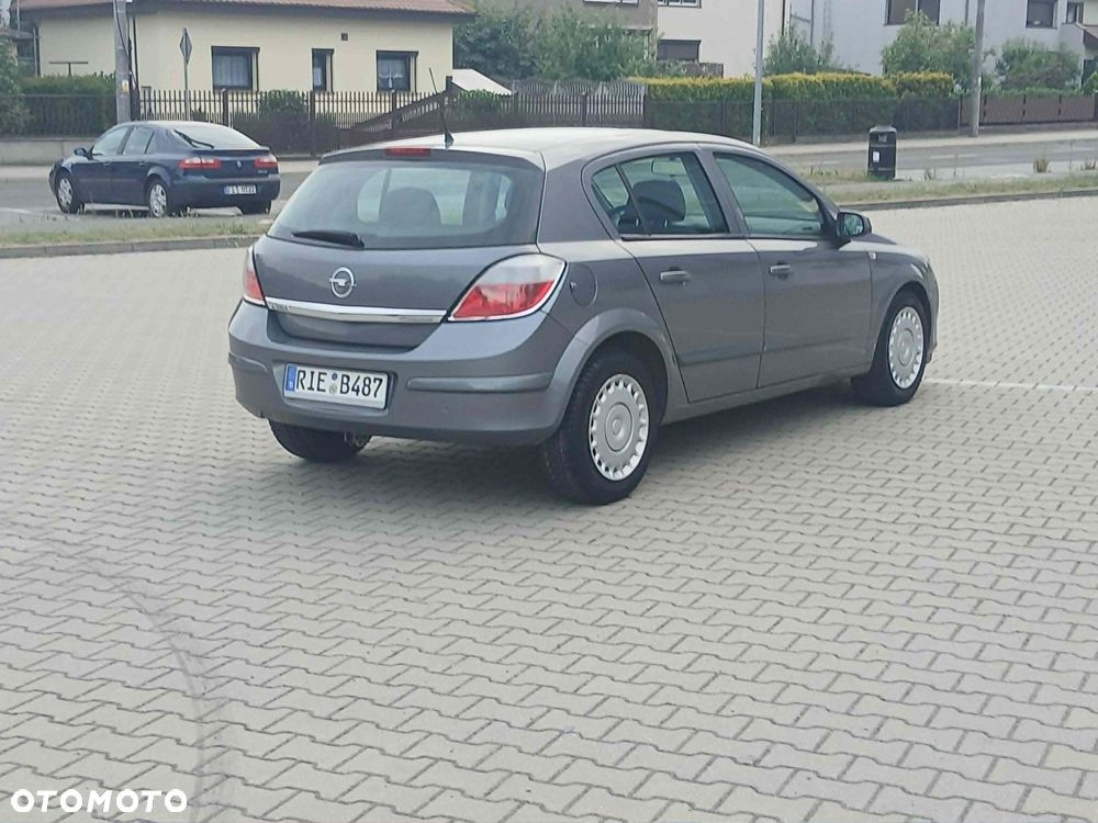 Opel Astra 1.6 - 5