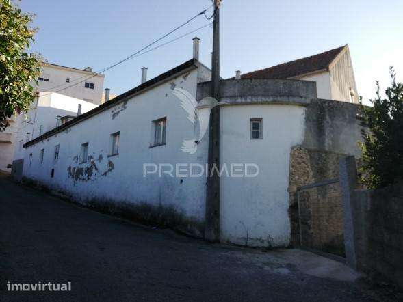 Oportunidade para reabilitação e promoção imobiliária – Gouveia - Grande imagem: 5/32