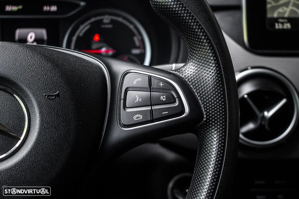 Mercedes-Benz B 250 e Electric Drive - 15