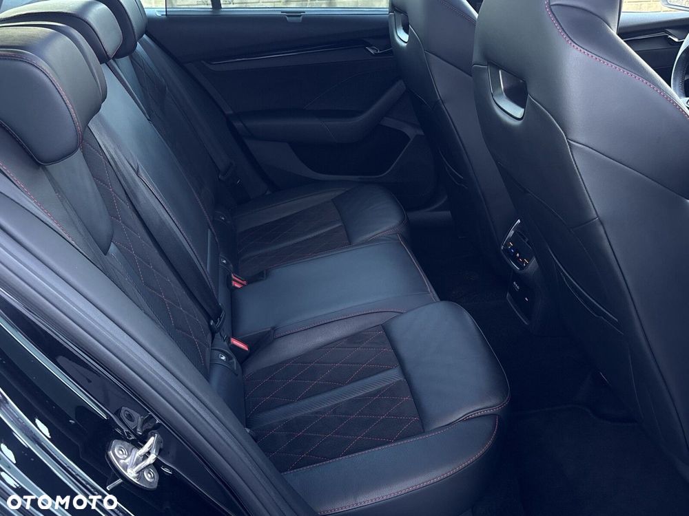 Skoda Octavia 2.0 TDI 4x4 RS DSG - 10