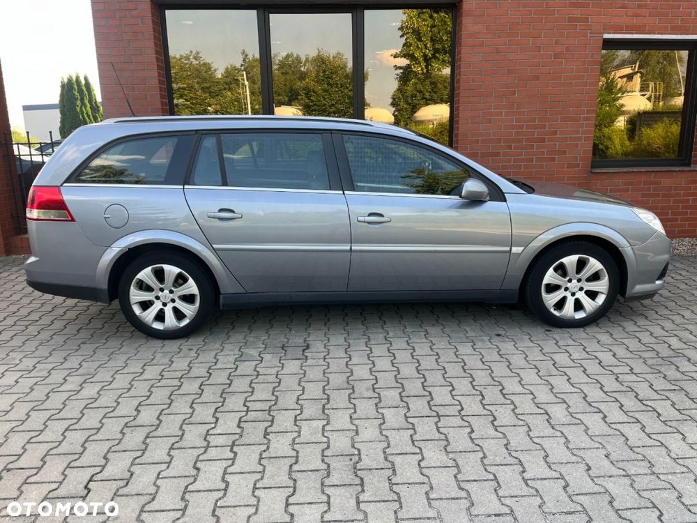 Opel Vectra 1.9 CDTI Business Sport - 22