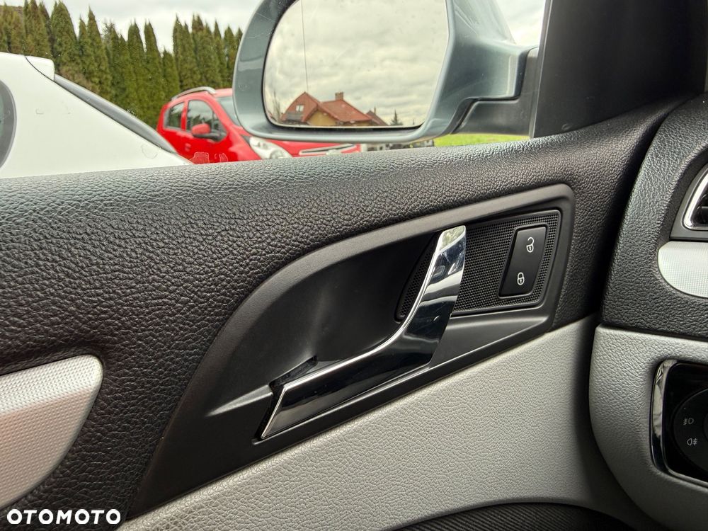 Skoda Superb 1.8 TSI FAMILY - 16