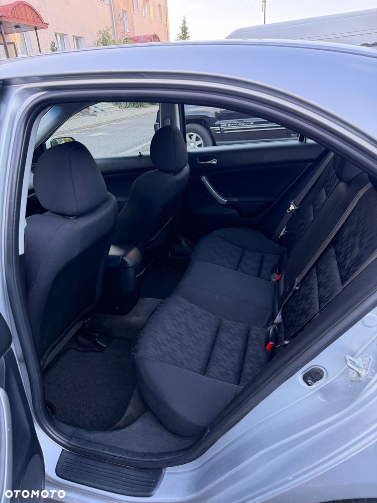 Honda Accord 2.0 Comfort - 9