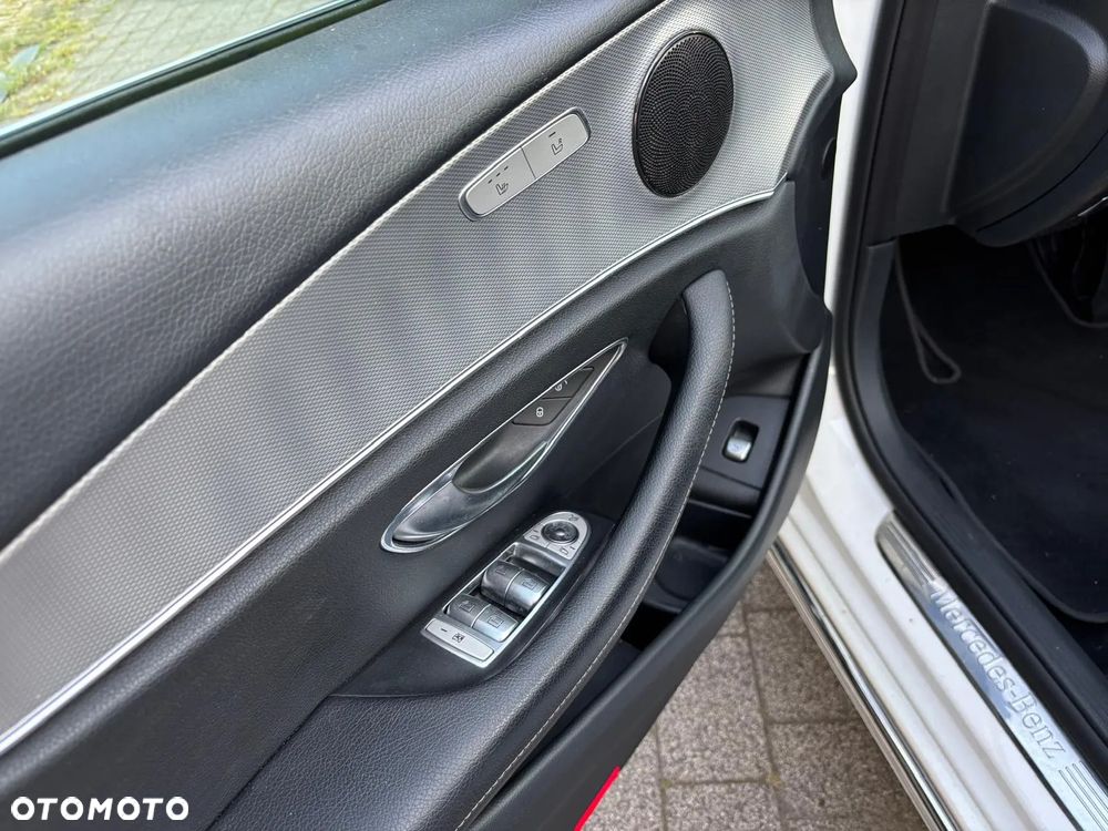 Mercedes-Benz Klasa E 250 9G-TRONIC - 14