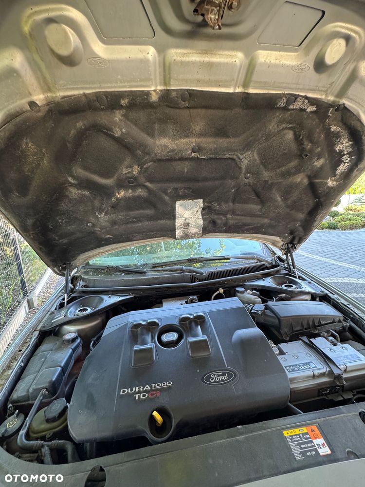 Ford Mondeo 2.0 TDCI DPF Ghia - 10