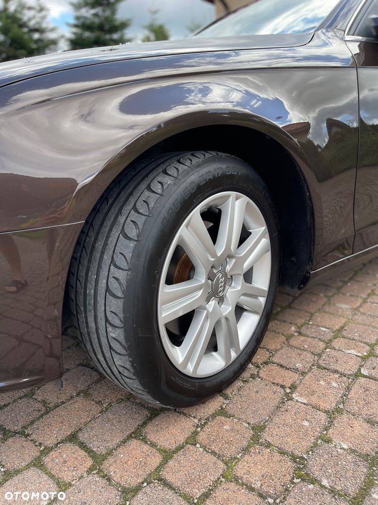 Audi A4 Avant 2.0 TDI Multitronic - 29