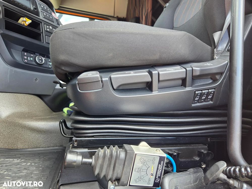 DAF XF530, 2020, 544.645km, KIT BASCULARE, cutie AUTOMATA+RETARDER 6 trepte, FRIGIDER, aer cond STATIONARE, Anvelope 80% ok, 480CP euro 6, - 13