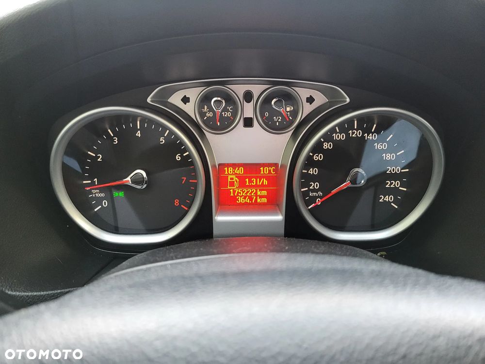 Ford Focus 1.6 Trend - 10