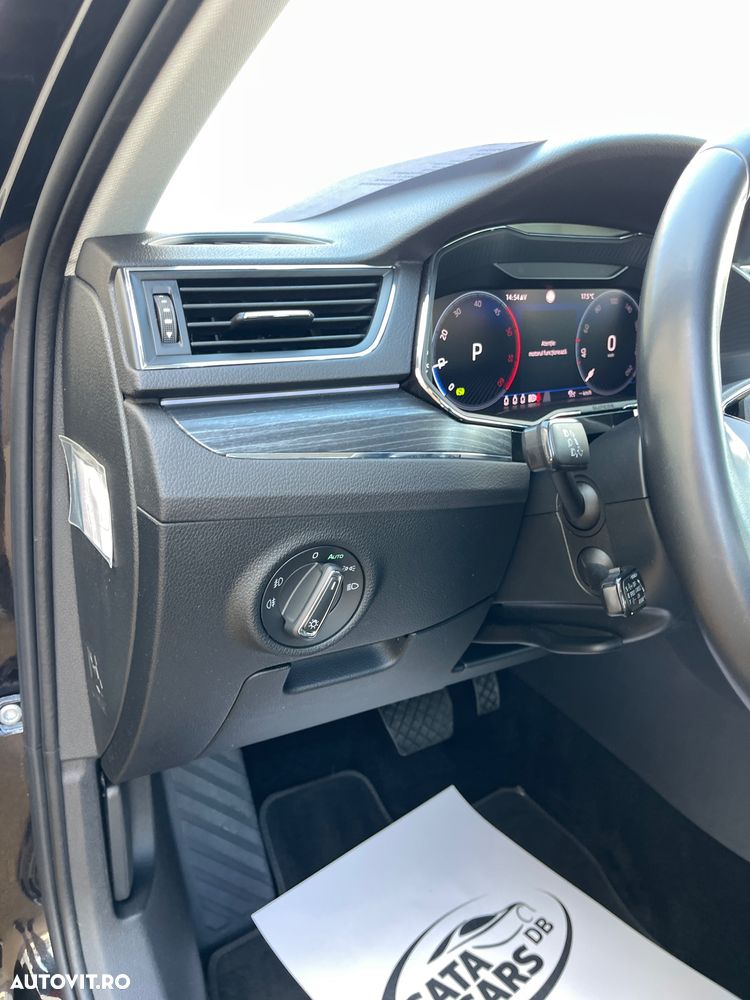Skoda Superb 2.0 TDI DSG Premium Edition - 31